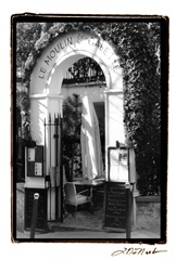 Cafe Charm, Paris III