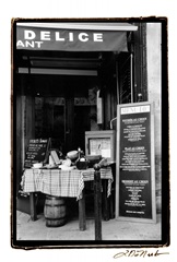 Cafe Charm, Paris IV