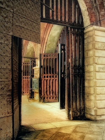 Italian Gateway