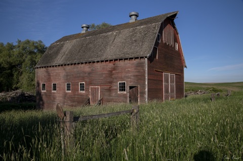 Rustic Palouse Barn II