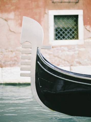 Gondola Decor
